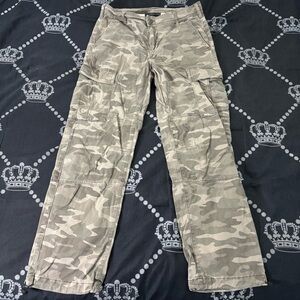 No Boundaries Tan Camouflage Cargo Pants